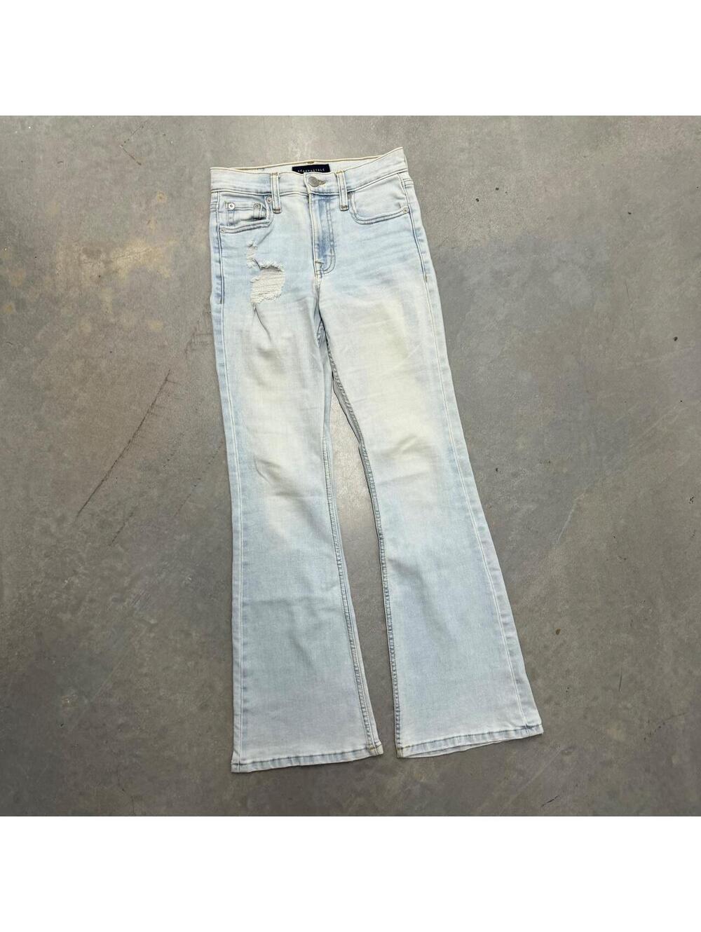 Y2K Women's Light Washed Aeropostale High Rise Flare Jeans Sized 0